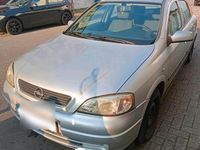 Gebraucht Opel Astra 101 PS (74 kW) 2003 Silber Limousine
