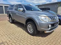 Używany Mitsubishi L200 Plus 181 KM (133 kW) 2016 Szary Pickup