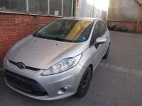 Gebraucht Ford Fiesta 95 PS (69 kW) 2011 Silber Kleinwagen