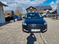 Gebraucht Ford Kuga Individual 179 PS (131 kW) 2015 Schwarz SUV