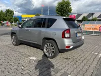 Gebraucht Jeep Compass Limited 136 PS (100 kW) 2014 Grau SUV