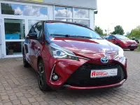 Gebraucht Toyota Yaris Style 101 PS (74 kW) 2017 Rot Kleinwagen