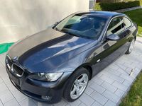 Gebraucht BMW 325 218 PS (160 kW) 2007 Grau Coupé