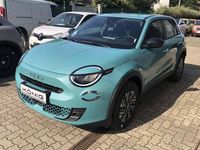 Neu Fiat 600 146 PS (107 kW) 2025 Blau Limousine