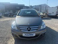 Gebraucht Mercedes B200 140 PS (102 kW) 2010 Mountaingrau  met. Van / Kleinbus