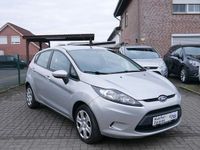 Gebraucht Ford Fiesta Trend 82 PS (60 kW) 2011 Grau Limousine