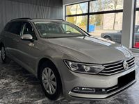 Gebraucht VW Passat Comfortline 150 PS (110 kW) 2016 Silber Kombi