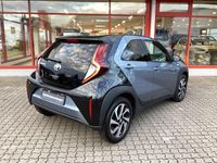 Gebraucht Toyota Aygo X Basis 72 PS (52 kW) 2025 Celestite grey metallic / nigh SUV