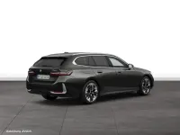 Gebraucht BMW 520 197 PS (144 kW) 2025 Grau Kombi