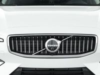 Gebraucht Volvo V60 Plus 398 PS (292 kW) 2025 Crystal white pearl / metallic Kombi