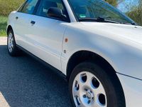 Gebraucht Audi A4 125 PS (91 kW) 1995 Weiß Limousine