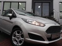 Gebraucht Ford Fiesta 75 PS (55 kW) 2014 Silber Kleinwagen