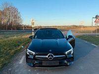 Gebraucht Mercedes CLA180 136 PS (100 kW) 2021 Schwarz Limousine