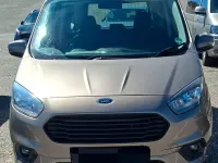 Gebraucht Ford Tourneo Courier Trend 101 PS (74 kW) 2018 Beige Van / Kleinbus