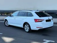 Używany Skoda Superb 150 KM (110 kW) 2017 Biały Sedan/Limuzyna