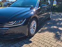 Gebraucht VW Arteon 150 PS (110 kW) 2018 Schwarz Kleinwagen