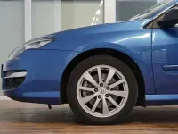 Gebraucht Renault Laguna GrandTour GT 150 PS (110 kW) 2011 Malta blue (metallic) Kombi