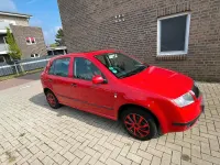 Gebraucht Skoda Fabia 75 PS (55 kW) 2002 Rot Kleinwagen