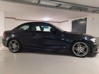 gebraucht BMW 125 Coupé 1er e82 i Saphirschwarz Metallic