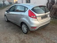 Gebraucht Ford Fiesta 81 PS (59 kW) 2009 Silber Kleinwagen