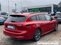 Gebraucht Ford Focus ST-Line X 155 PS (114 kW) 2024 Rot Limousine