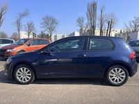 Gebraucht VW Golf VII Highline 140 PS (102 kW) 2013 Blau metallic Kleinwagen