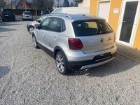Gebraucht VW Polo Cross 110 PS (80 kW) 2015 Reflexsilber metallic Kleinwagen