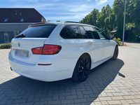 Gebraucht BMW 525 2012 Weiß Kombi