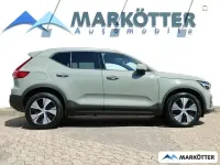 Gebraucht Volvo XC40 Core 163 PS (119 kW) 2023 Gruen SUV