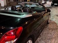 Gebraucht Peugeot 207 CC 120 PS (88 kW) 2011 Schwarz Cabrio