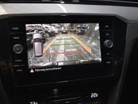 Gebraucht VW Passat 200 PS (147 kW) 2023 Grau Kombi