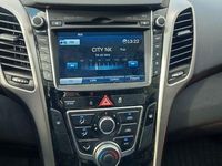 Gebraucht Hyundai i30 110 PS (80 kW) 2017 Schwarz Limousine