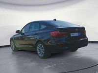 Gebraucht BMW 330 Advantage 258 PS (189 kW) 2019 Schwarz uni Limousine