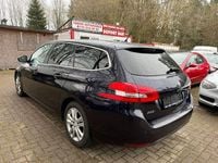 Gebraucht Peugeot 308 SW Active 120 PS (88 kW) 2015 Blau Kombi
