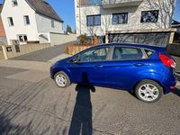 Gebraucht Ford Fiesta Titanium 82 PS (60 kW) 2016 Blau Kleinwagen