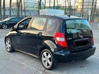 Gebraucht Mercedes A160 82 PS (60 kW) 2011 Schwarz Kleinwagen
