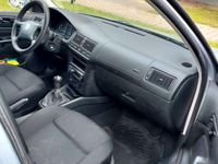 Gebraucht VW Golf Basis 75 PS (55 kW) 2002 Silber Limousine