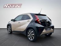 Neu Toyota Aygo X 72 PS (52 kW) 2025 Ginger beige metallic/dach mys SUV