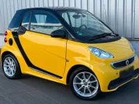 Gebraucht Smart ForTwo Coupé 71 PS (52 kW) 2014 Gelb Coupé