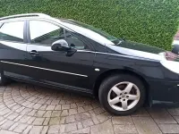 Gebraucht Peugeot 407 109 PS (80 kW) 2010 Schwarz Kombi
