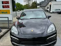 Gebraucht Porsche Cayenne Diesel 245 PS (180 kW) 2011 Schwarz SUV