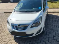 Gebraucht Opel Meriva Edition 140 PS (102 kW) 2011 Weiß Van / Kleinbus