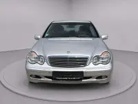 Gebraucht Mercedes C180 Classic 143 PS (105 kW) 2002 Silber Limousine
