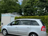 Gebraucht Opel Zafira 102 PS (75 kW) 2011 Silber Van / Kleinbus