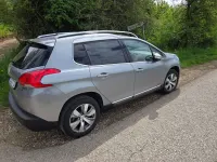 Gebraucht Peugeot 2008 Style 110 PS (80 kW) 2015 Silber SUV