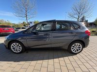 Gebraucht BMW 218 Basis 136 PS (100 kW) 2015 Grau Kombi