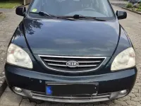 Gebraucht Kia Carens 113 PS (83 kW) 2003 Grün Van / Kleinbus