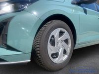 Gebraucht Hyundai i20 Select 101 PS (74 kW) 2025 Grün Kleinwagen
