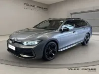 Gebraucht VW Passat R-line 272 PS (200 kW) 2025 Grau Kombi