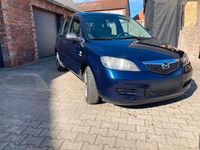 Usata Mazda 2 75 CV (55 kW) 2005 Blu Utilitaria